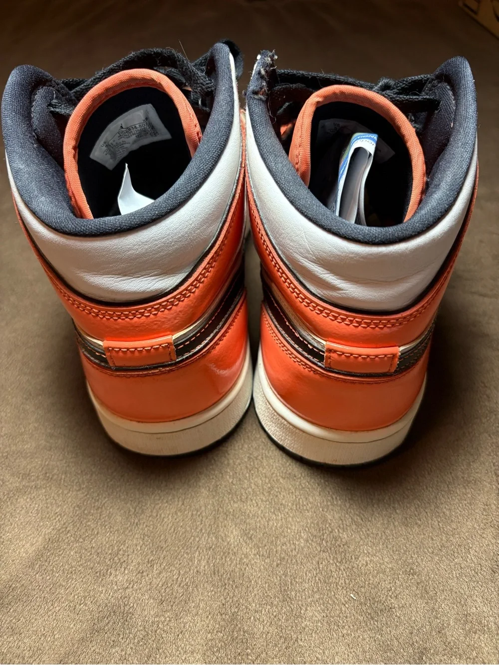 Nike Air Jordan 1 Mid SE “Turf Orange” - Size: Mens US 9 🍊👟